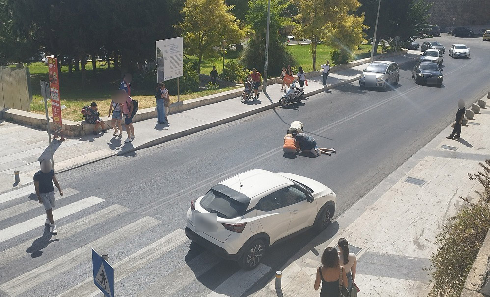 Ηράκλειο: Τροχαίο με παράσυρση γυναίκας στο κέντρο της πόλης