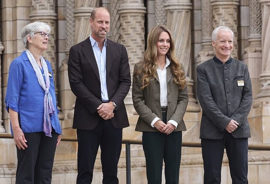 Βρετανία: Το πριγκιπικό ζεύγος Ουίλιαμ – Κέιτ επέστρεψε στα καθήκοντά του – Οι 2 εντυπωσιακές αλλαγές στην εμφάνιση της πριγκίπισσας