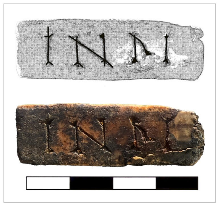 Ελεφαντόδοντο με χαραγμένα τα γράμματα "INRI" (Iesus Nazarenus Rex Iudaeorum). Φωτογραφία: https://shipwreckcenter.org/