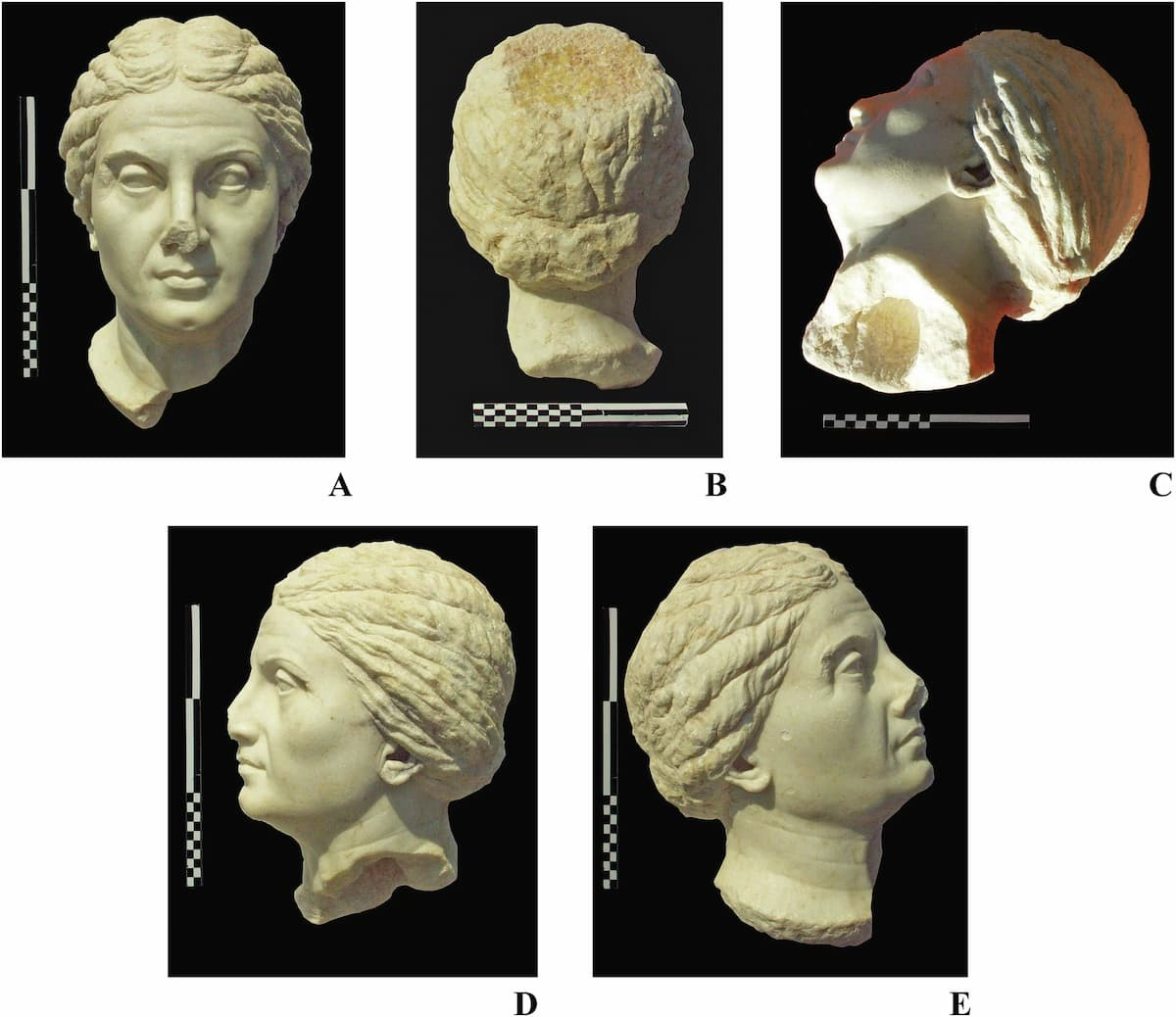 Απεικονίσεις του γλυπτού στο κεφάλι της γυναίκας. Φωτογραφία: A.B. Biernacki