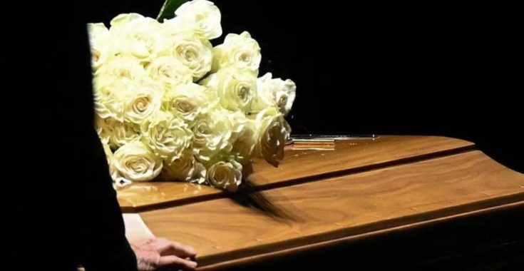 Αρμάνι λαϊκό προσκύνημα