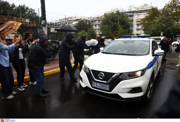 Στην Ευελπίδων ο Βασίλης Μπισμπίκης