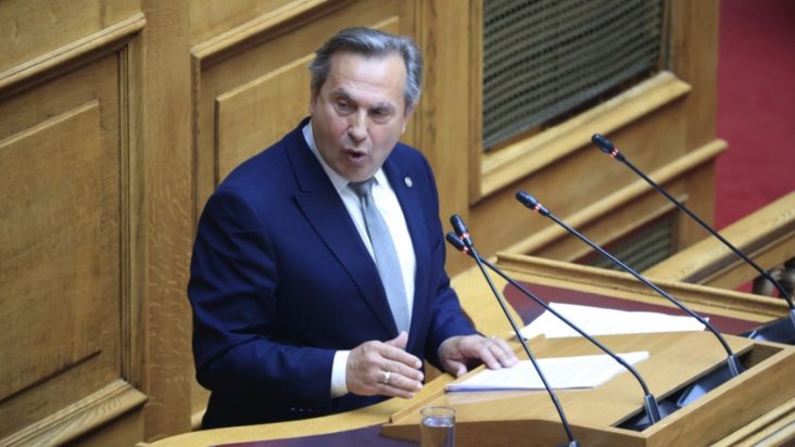 Νίκος Βρεττός, Νίκη