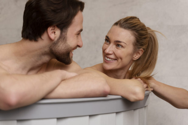 ους στηρίξει οικονομικά – «Όταν αποφάσισα να μετακομίσω έμαθα ότι με τα χρήματα αγόρασαν τζακούζι»