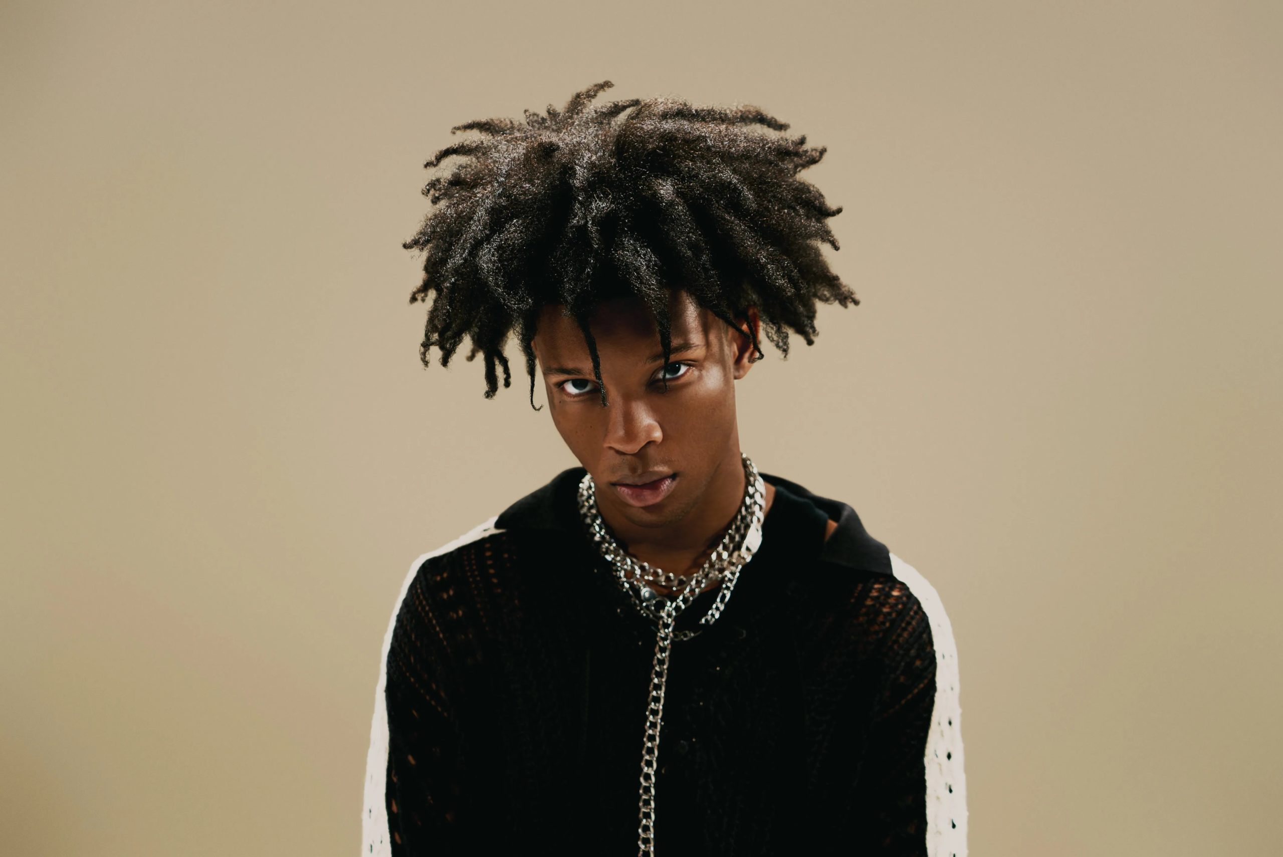 Σοκ στο Λος Άντζελες: Εντοπίστηκε σορός 15χρονης στο Tesla του τραγουδιστή d4vd – Αναπάντητα ερωτήματα για περίεργες συμπτώσεις