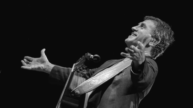 Γιώργος Νταλάρας