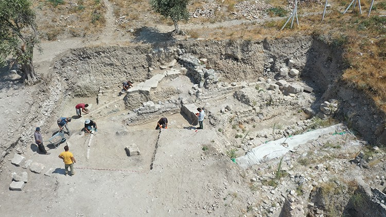 Αρχαία καταστήματα αποκαλύπτουν μοναδικά στοιχεία για τον εμπόριο και τον θρησκευτικό τουρισμό της πρώτης Χριστιανικής περιόδου στην Αντιόχεια. Φωτογραφία: Salim Taş/AA