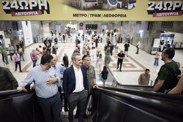 Κυριάκος Μητσοτάκης, Μετρό, Σύνταγμα