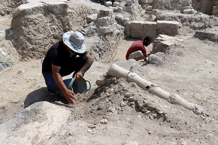 Αρχαία καταστήματα αποκαλύπτουν μοναδικά στοιχεία για τον εμπόριο και τον θρησκευτικό τουρισμό της πρώτης Χριστιανικής περιόδου στην Αντιόχεια. Φωτογραφία: Salim Taş/AA