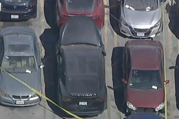 Το Τέσλα όπου βρέθηκε το αποσυντιθέμενο σώμα.