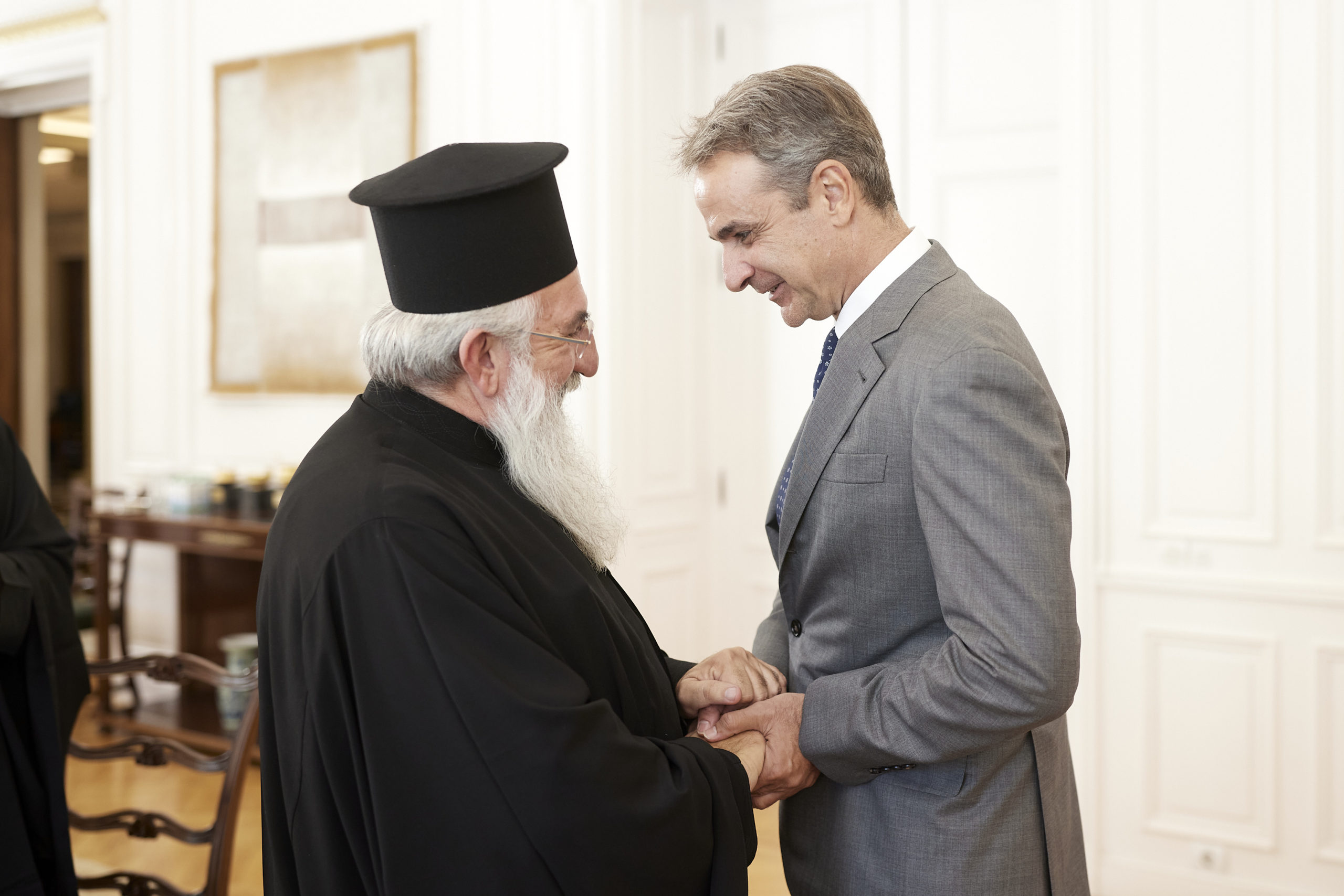 Κυριάκος Μητσοτάκης συναντήθηκε στο Μέγαρο Μαξίμου με αντιπροσωπεία της Εκκλησίας της Κρήτης