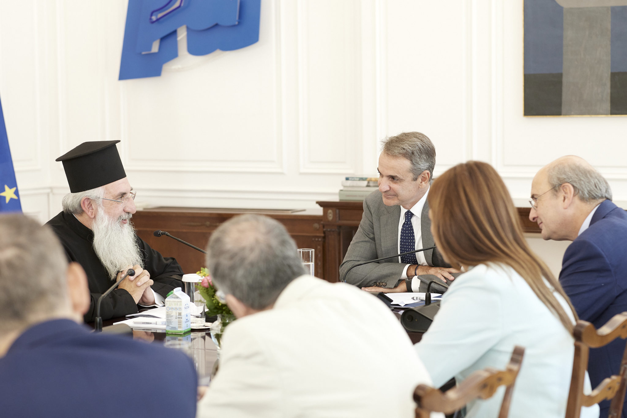 Κυριάκος Μητσοτάκης συναντήθηκε στο Μέγαρο Μαξίμου με αντιπροσωπεία της Εκκλησίας της Κρήτης