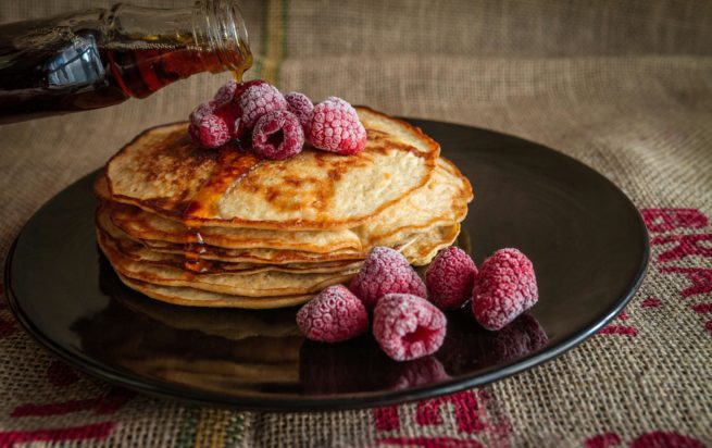 Εύκολη συνταγή για τα πιο αφράτα pancakes από επαγγελματία. Φωτογραφία: Pexels