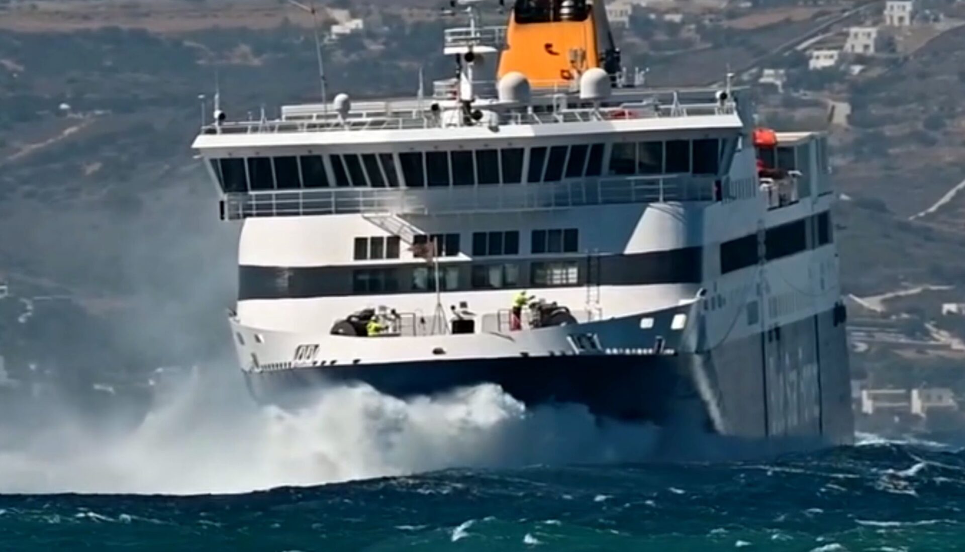 Πλοίο, Πάρος, Νάξος