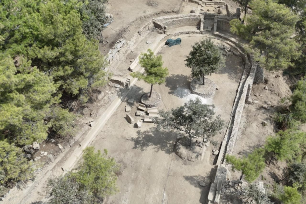 Εναέρια λήψη του σταδίου ηλικίας 1.800 ετών που ανακαλύφθηκε στη Σύεδρα της Αττάλειας. Φωτογραφία: ΑΑ