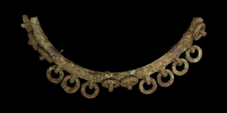 Φωτογραφία: GUARD Archaeology Ltd The Penannular Bar Bracelets