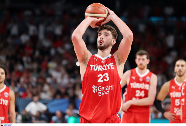 Αλπερέν Σενγκούν