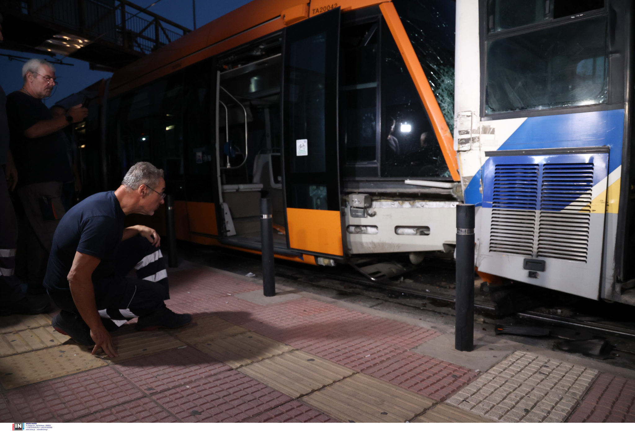 Τροχαίο, Πειραιάς, Τραμ, Λεωφορείο