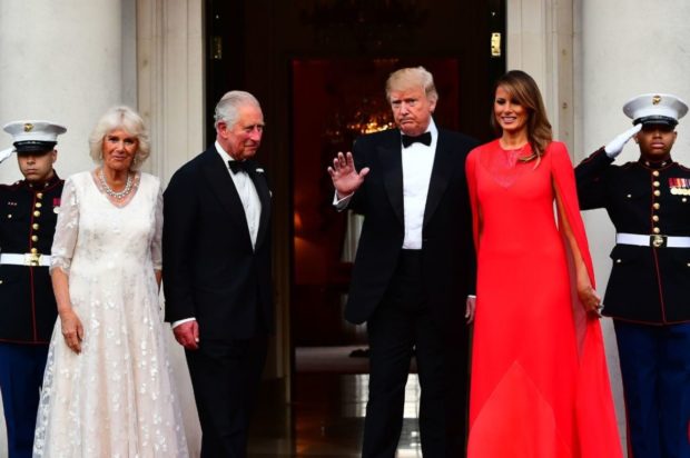 Ντόναλντ Τραμπ Μελάνια Τραμπ βασιλιάς Κάρολος Καμίλα