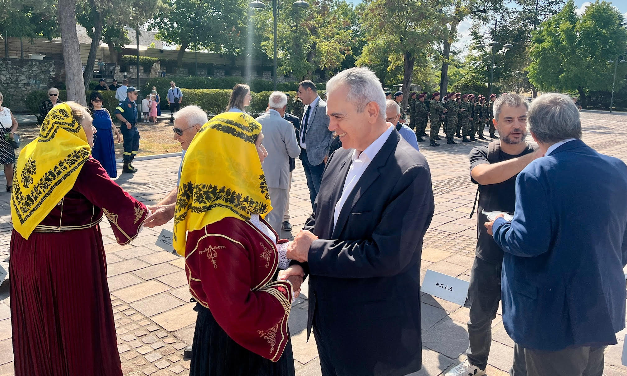 Μάξιμος Χαρακόπουλος