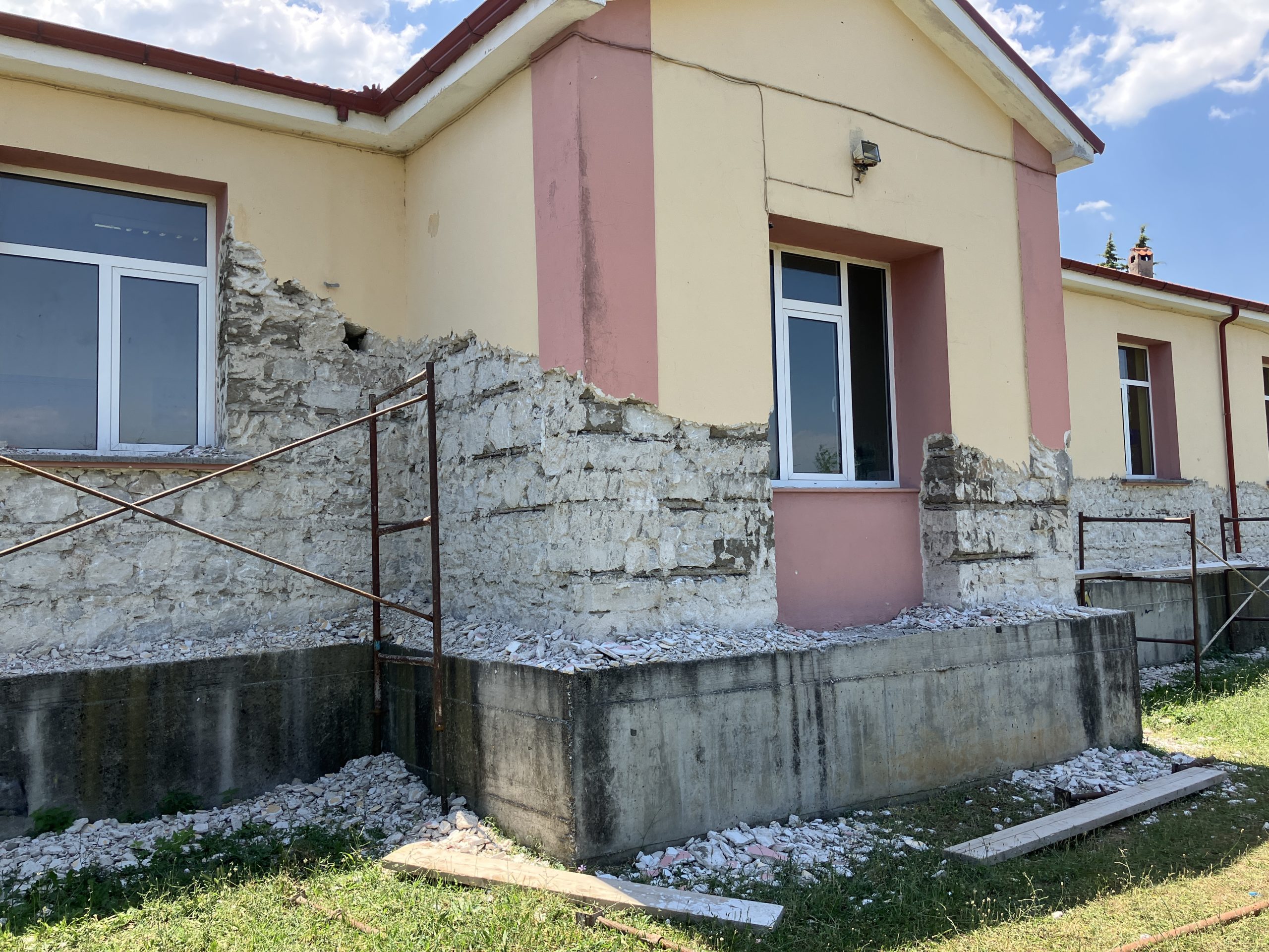 Παλαιο-Δημοτικο-Στανού_Ανάδειξη_Πετρόχτιστου1_ΠΡΙΝ