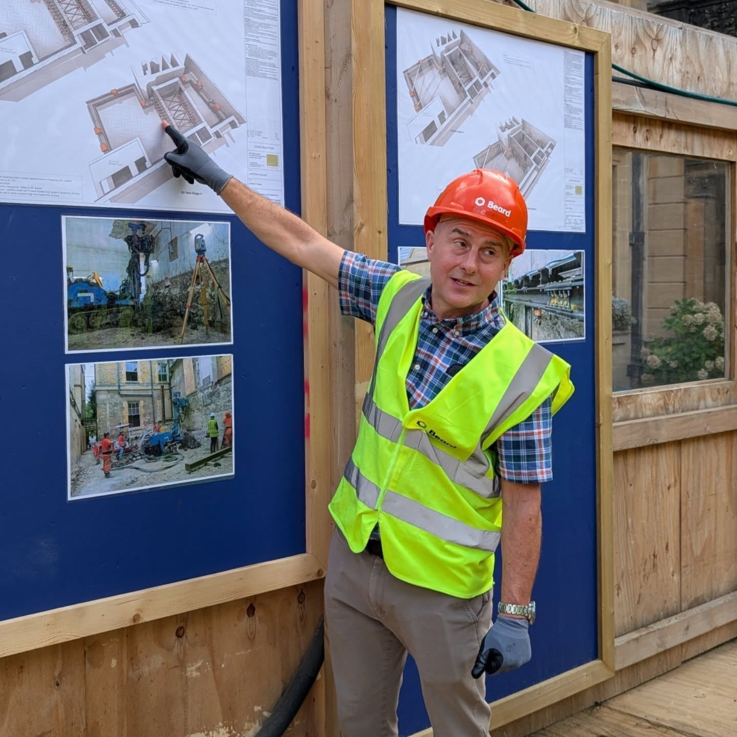 "Ενσαρκώνει την μετάβαση από την προφορική μάθηση στην κειμενική μελέτη — μια θεμελιακή αλλαγή που διαμόρφωσε τη σύγχρονη ακαδημαϊκή κοινότητα".Oxford’s Continuing Legacy of Discovery