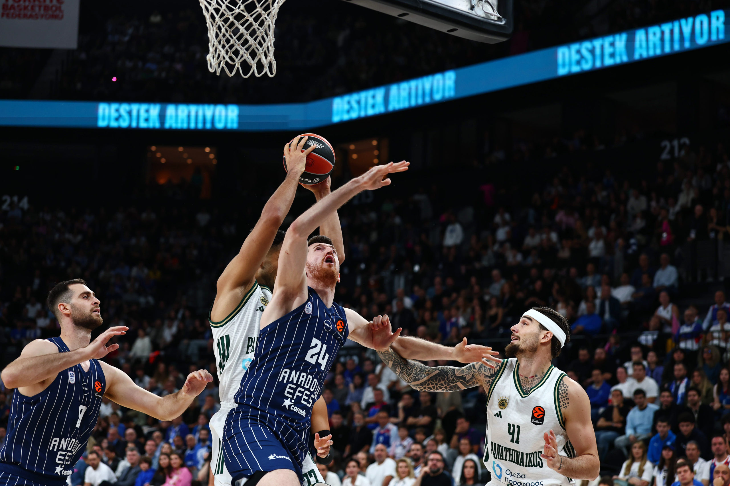 ΠΑΝΑΘΗΝΑΙΚΟΣ