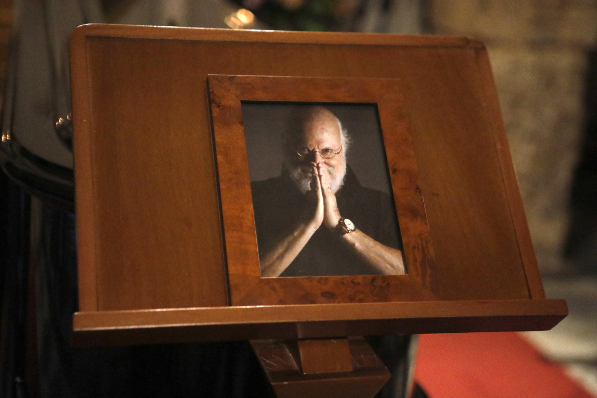 σορός, κηδεία, Διονύσης Σαββόπουλος