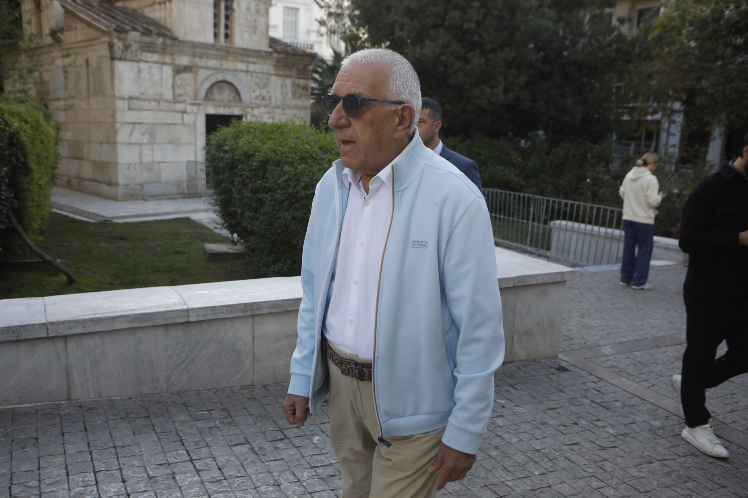 σορός, κηδεία, Διονύσης Σαββόπουλος