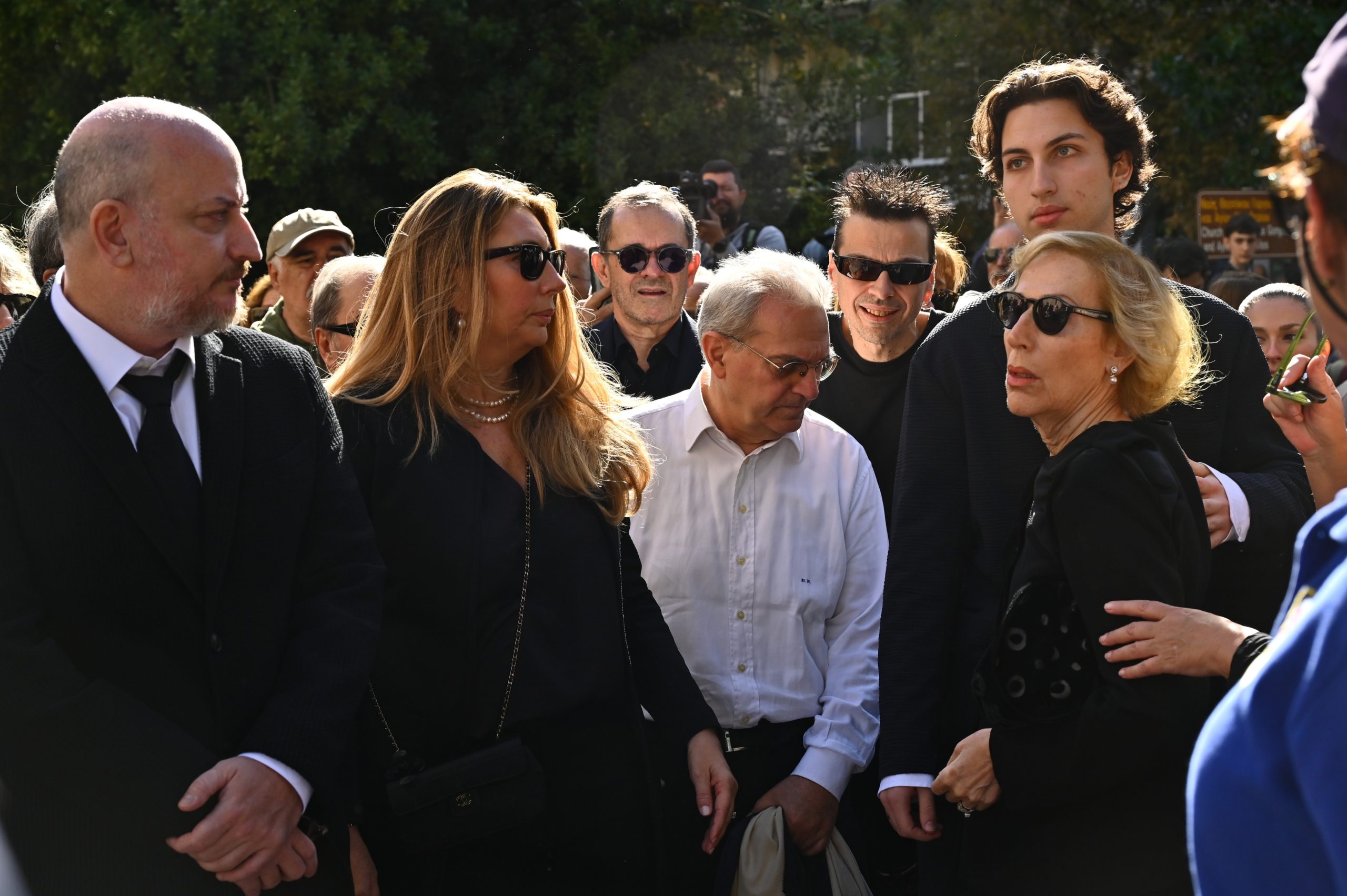 σορός, κηδεία, Διονύσης Σαββόπουλος