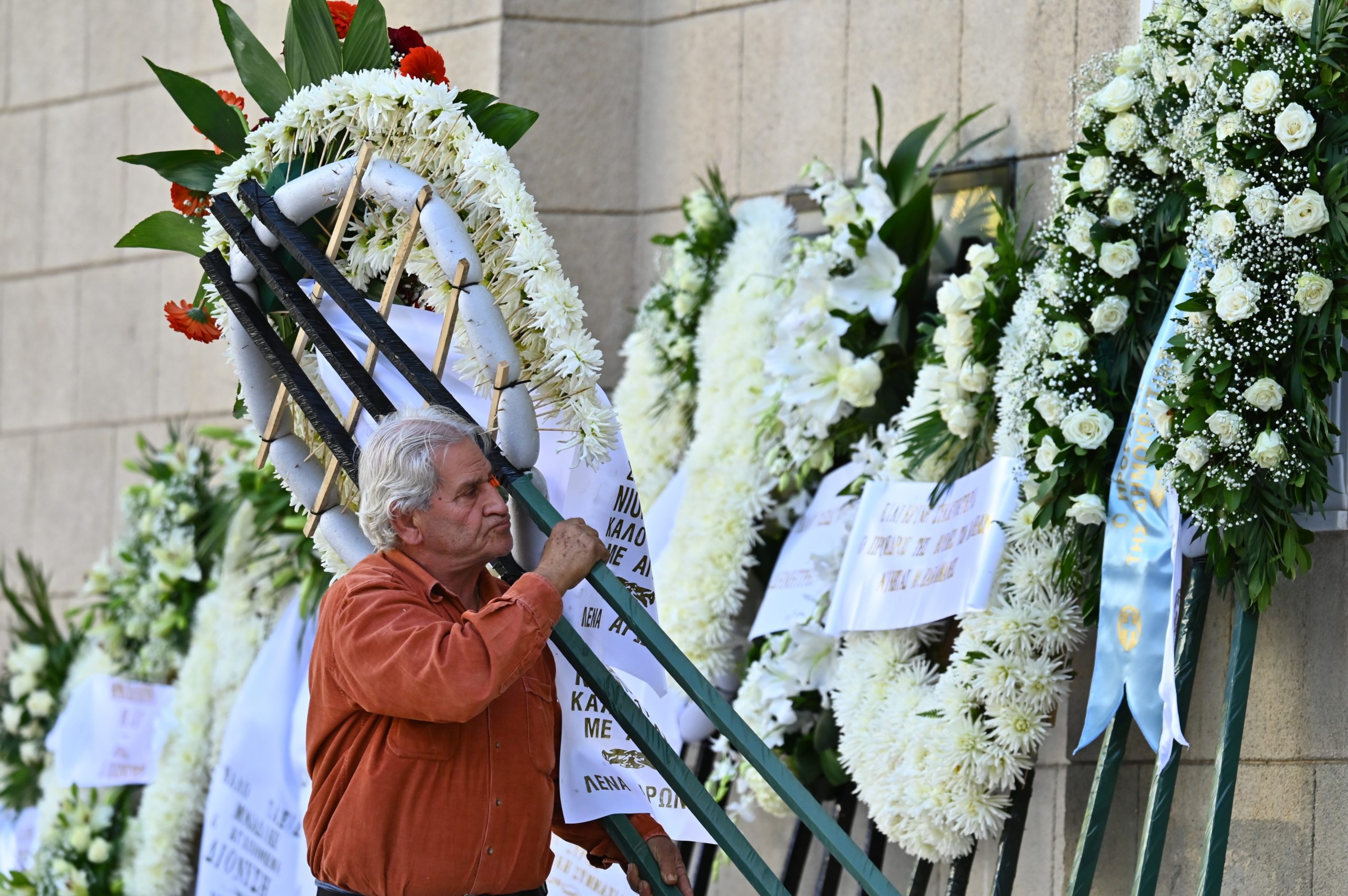 σορός, κηδεία, Διονύσης Σαββόπουλος