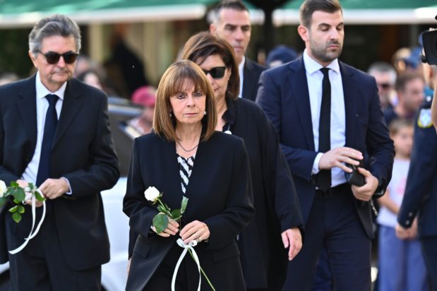 σορός, κηδεία, Διονύσης Σαββόπουλος