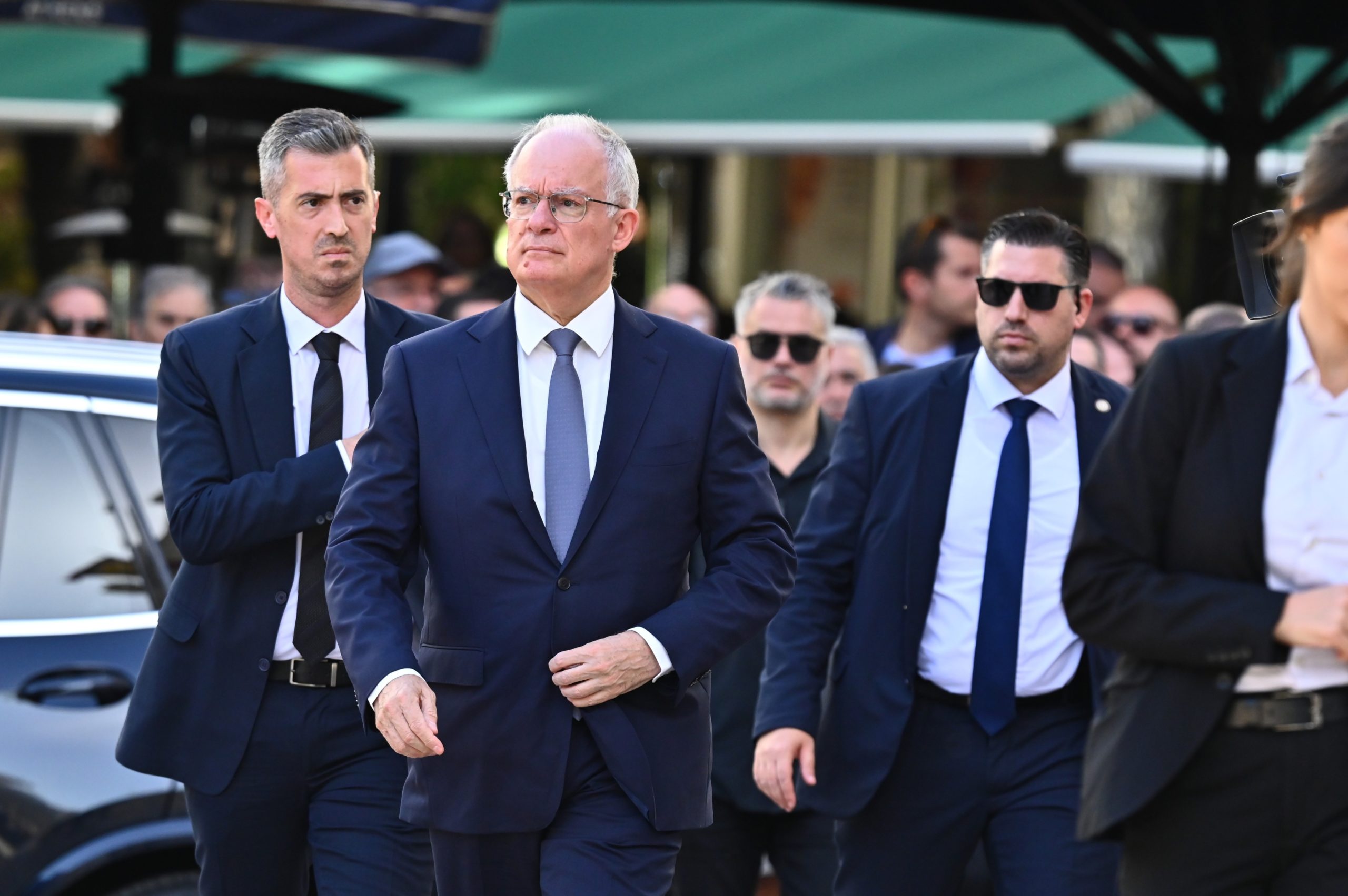 σορός, κηδεία, Διονύσης Σαββόπουλος