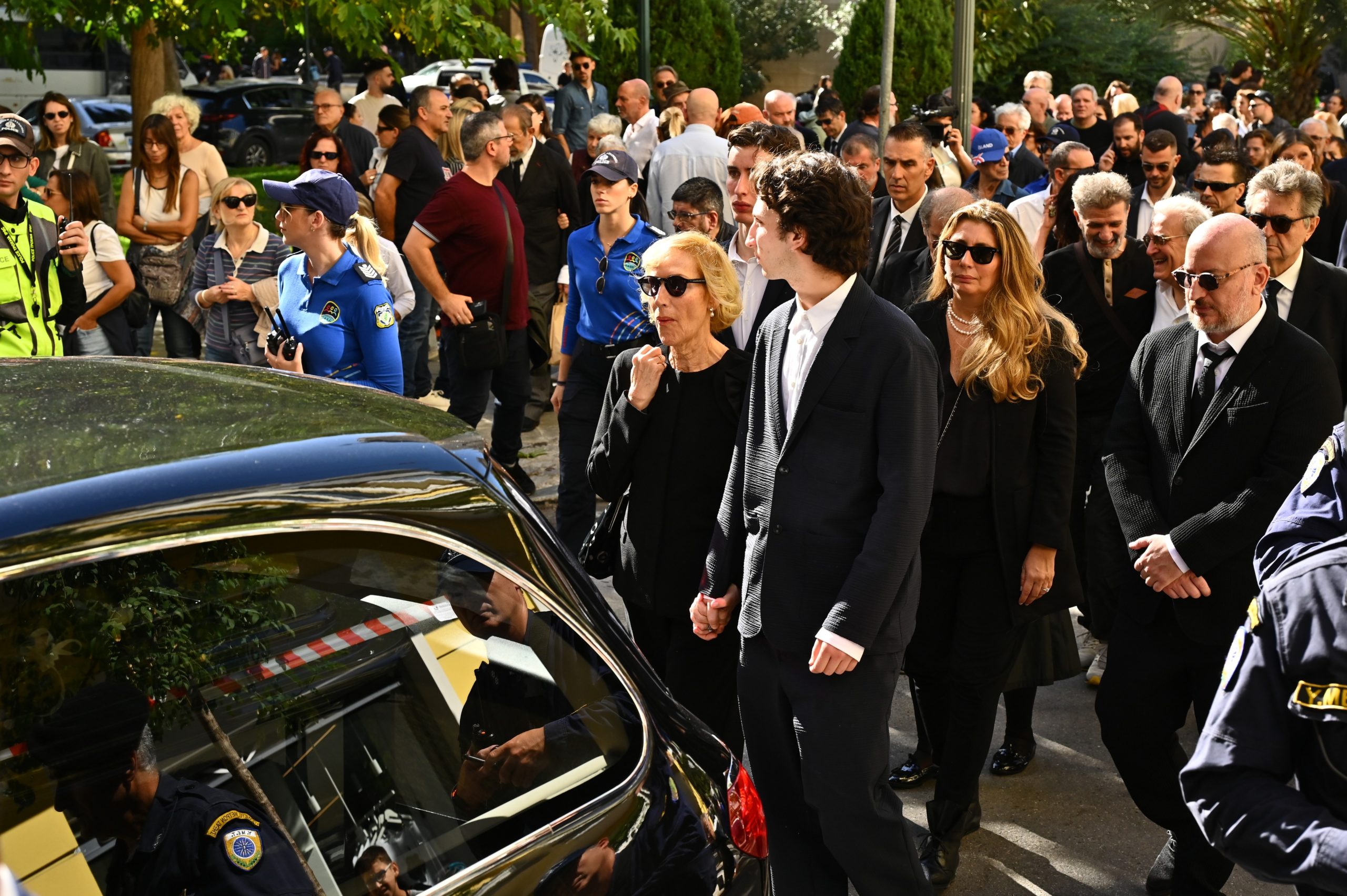 σορός, πομπή, Διονύσης Σαββόπουλος, κηδεία