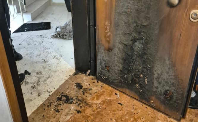 γραφείο Χάρης Θεοχάρης