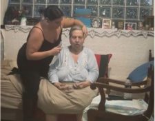 Η Δανάη Μπάρκα με τη γιαγιά της, Τούλα