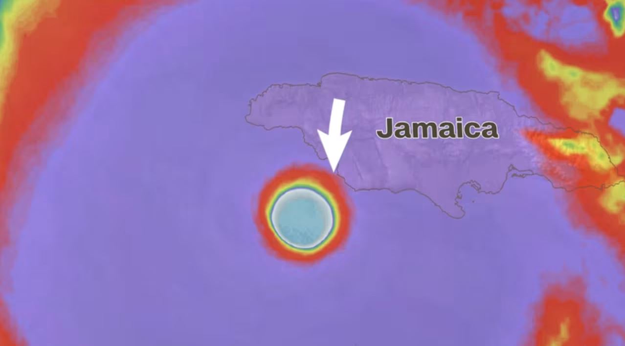 LIVE εικόνα από την Τζαμάικα: Σε συναγερμό για τον τυφώνα Melissa – Φτάνει στις ακτές με σφοδρότατους ανέμους και ιστορικό χαμηλό βαρομετρικής πίεσης