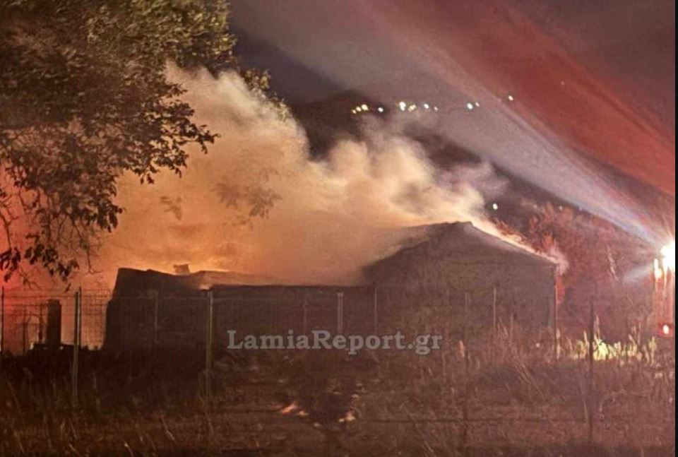 ΦΩΤΙΑ ΜΑΚΡΑΚΩΜΗ