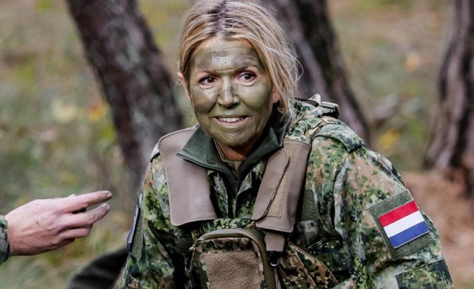 ΒΑΣΙΛΙΣΣΑ ΜΑΞΙΜΑ