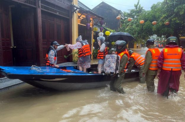 βιετναμ πλημμυρεσ