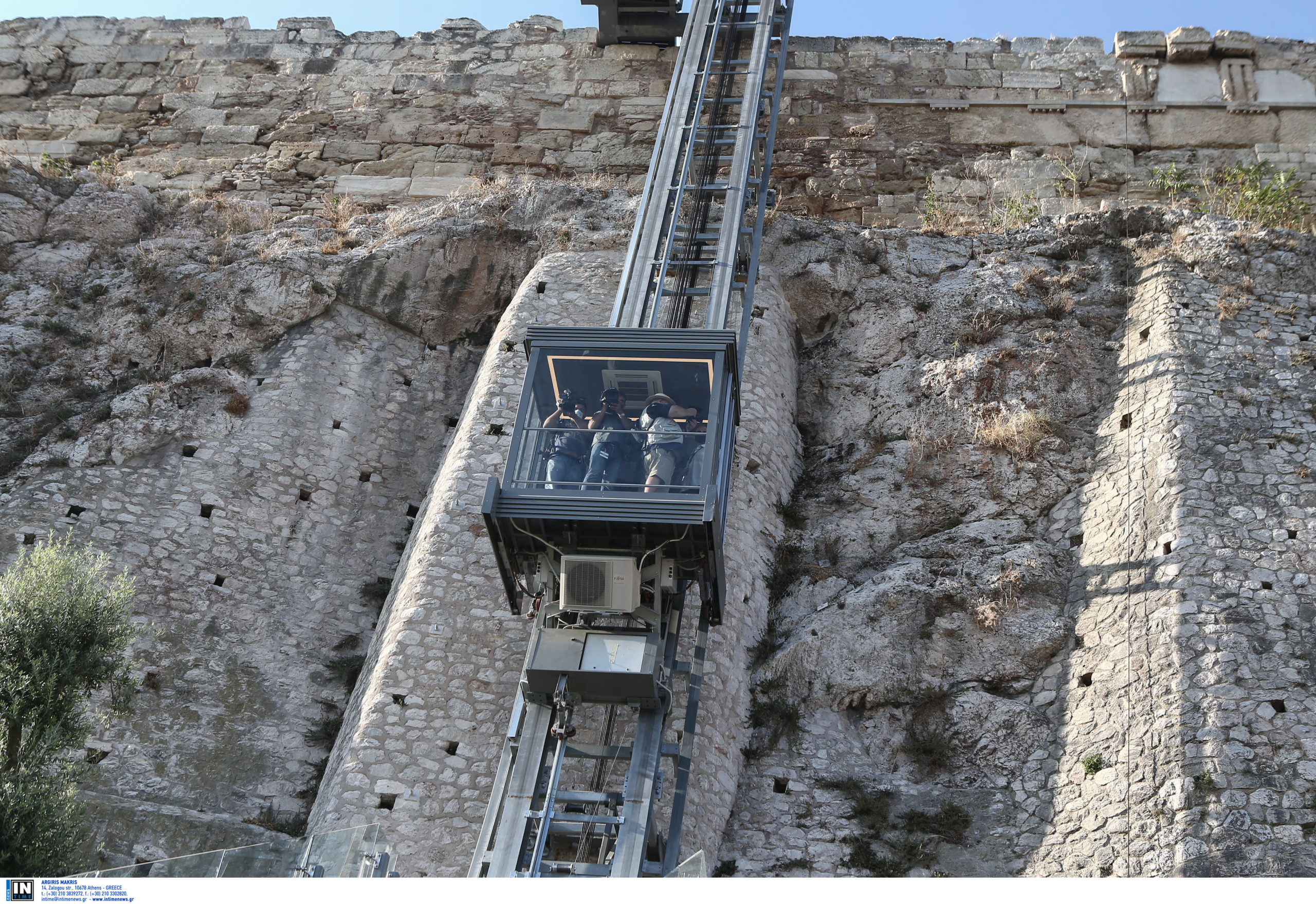 Υπουργείο Πολιτισμού: Τι απαντά για τη χθεσινή βλάβη του ανελκυστήρα της Ακρόπολης