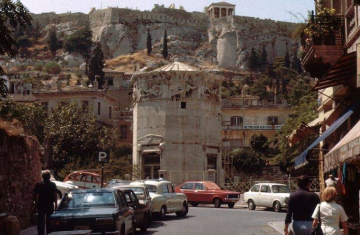 Κουίζ για την παλιά Αθήνα: Αναγνωρίζετε την συνοικία; Είναι από τις πιο γνωστές