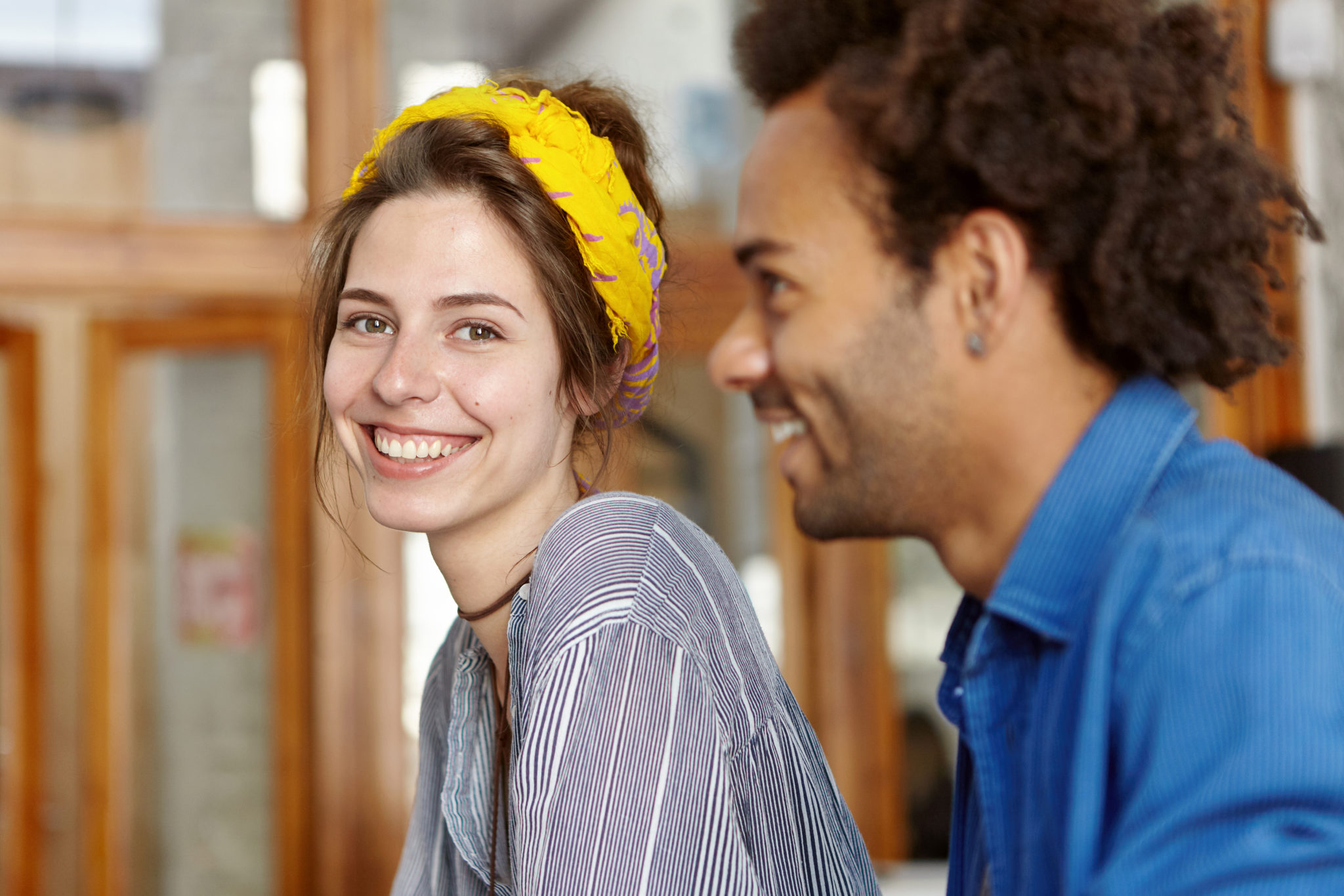 Αριθμολογία: Οι άνθρωποι που έχουν γεννηθεί 4 συγκεκριμένες ημερομηνίες είναι πολύ εκφραστικοί και ομιλητικοί – “έχετε το χάρισμα της επικοινωνίας”. Φωτογραφία: Freepik