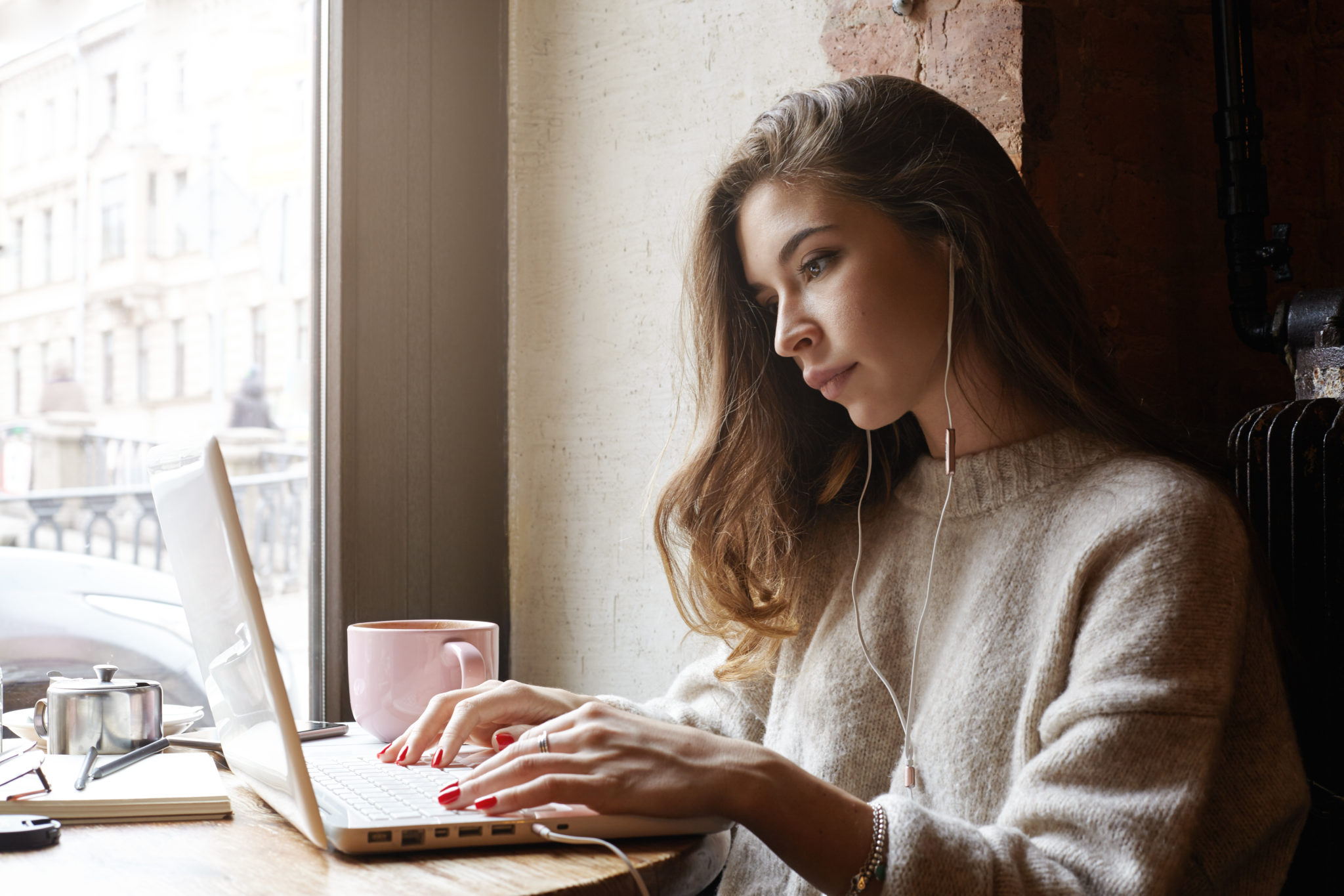 Ο πρώην της της έστειλε σε αρχείο excel όλα τα δώρα που της πήρε για να τα επιστρέψει – “είπε ότι με έβλεπε σαν επένδυση άρα του τα χρωστάω” . Φωτογραφία: Freepik