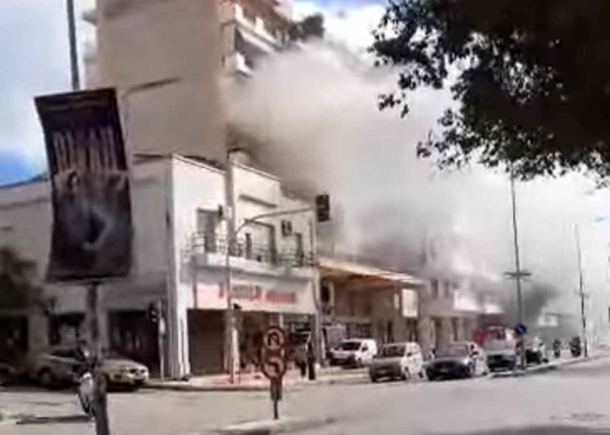 Θεσσαλονίκη: Χωρίς τις αισθήσεις της εντοπίστηκε γυναίκα από τη φωτιά σε διαμέρισμα στη Νεάπολη