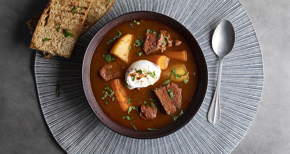 Συνταγή για παραδοσιακή ουγγρική σούπα Γκούλας