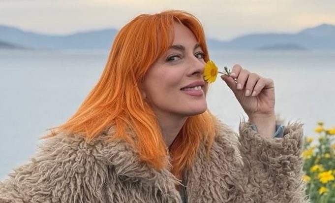 Σμαράγδα Καρύδη