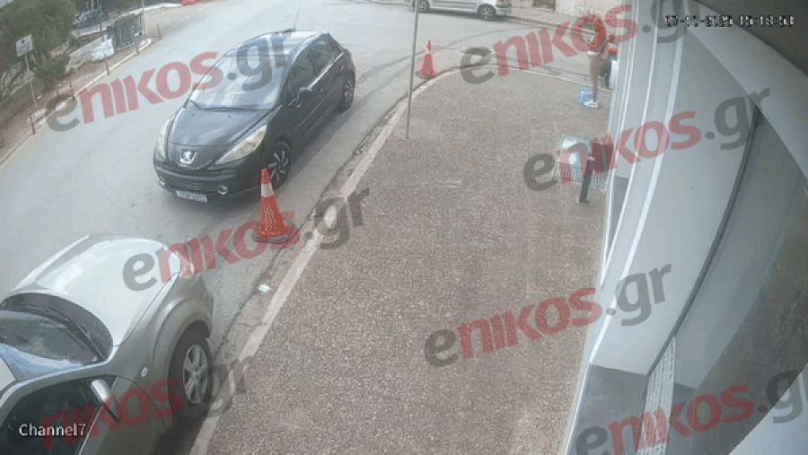 Λαύριο, μπαλκόνι, κατάρρευση