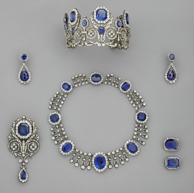 Μουσείο Λούβρου ζαφείρια της Βασίλισσας Μαρίας Αμαλίας