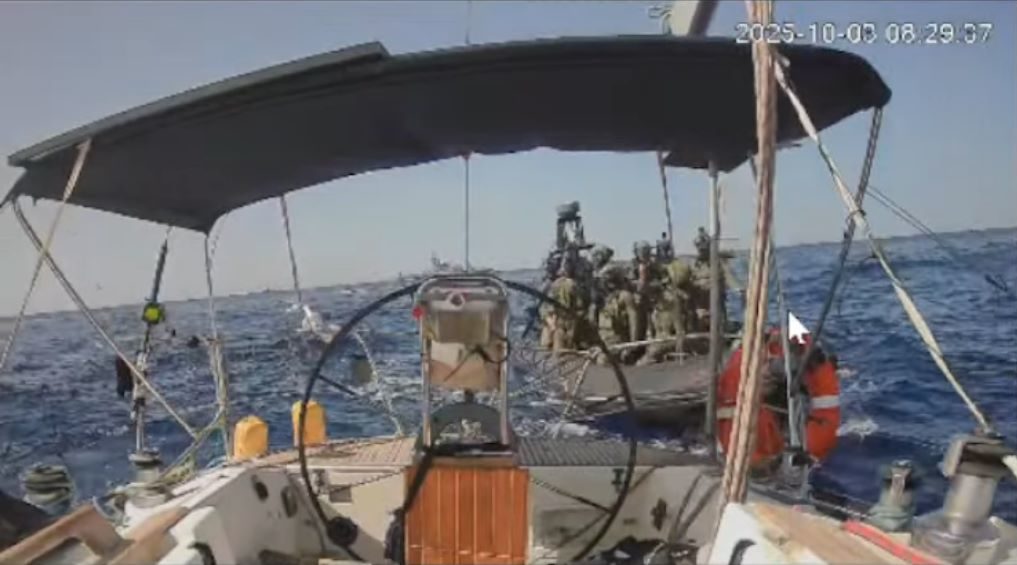 Ισραήλ: Αναχαίτισε και το τελευταίο σκάφος του στολίσκου για τη Γάζα – Δείτε σε βίντεο το ρεσάλτο των κομάντος